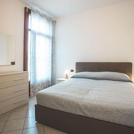 Suite Il Borgo Monza - Milano + Garage Privato Desio Exterior foto